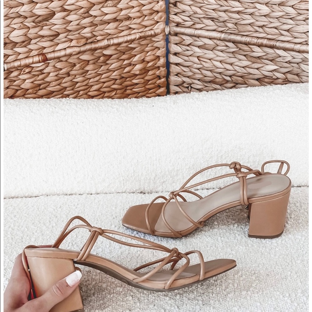 Amazing Lace Strings Attached Natural Strappy Heel size 6.